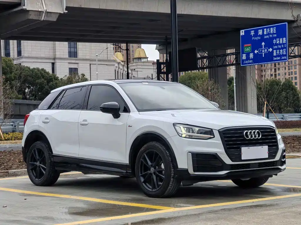 Audi Q2L 2019 — фото 3