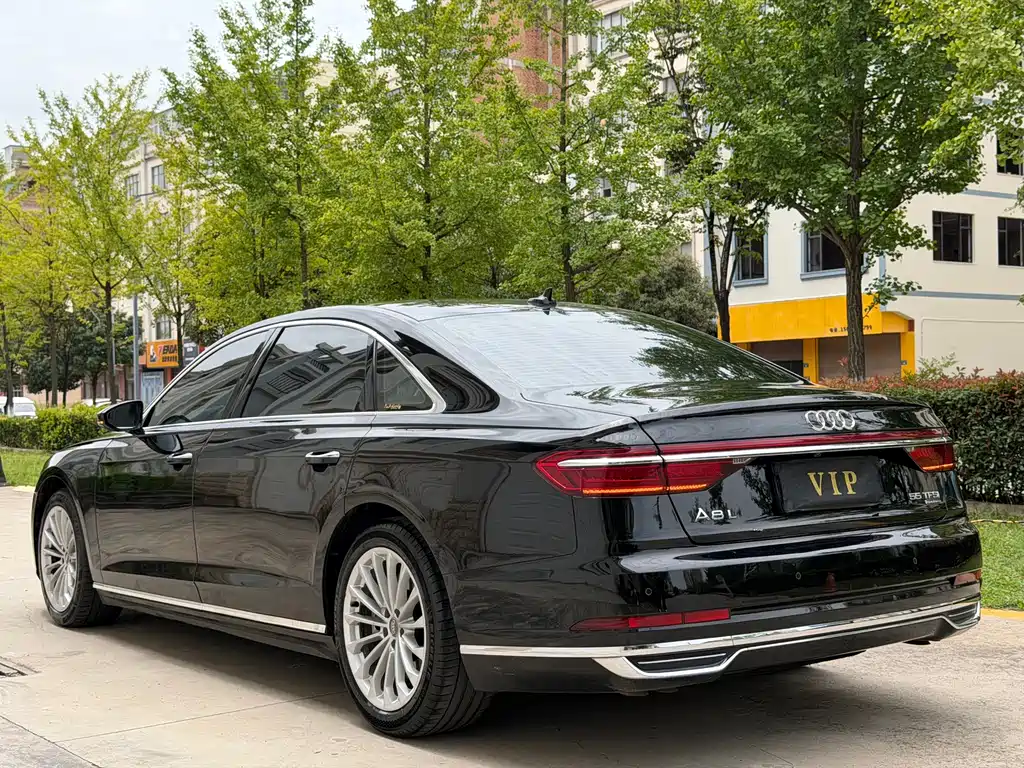 Audi A8 2019