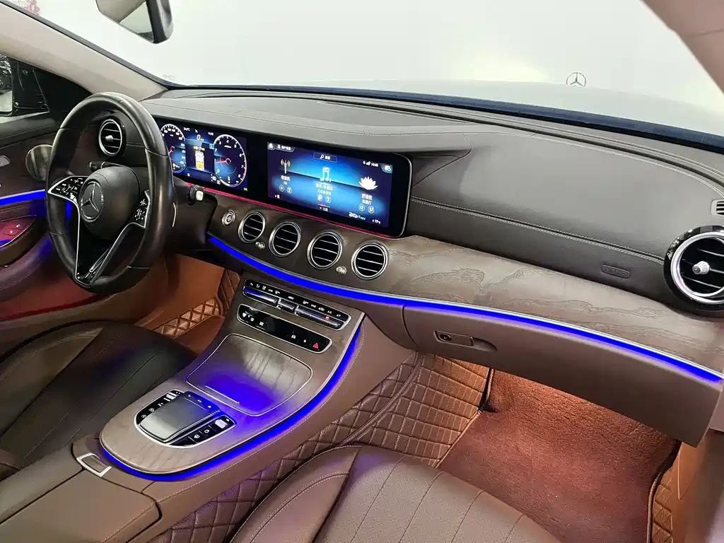 Mercedes-Benz E-Class 2022 — фото 8