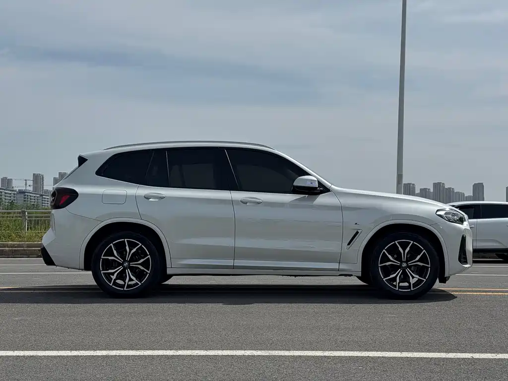 BMW X3 2022 — фото 4