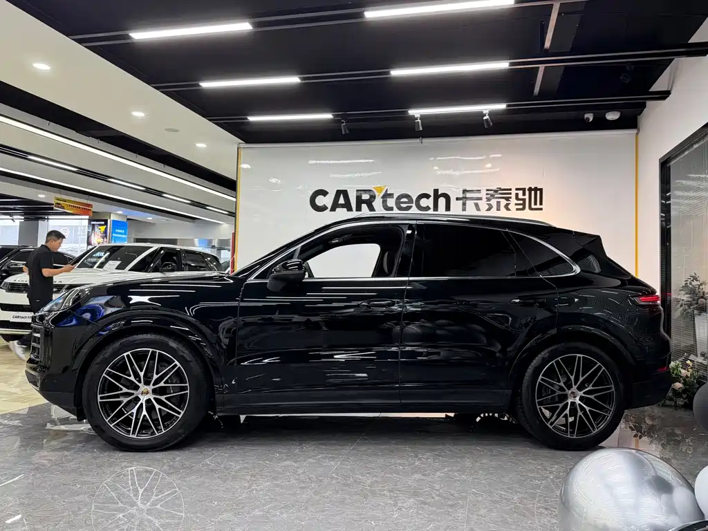 Porsche Cayenne 2025 — фото 4