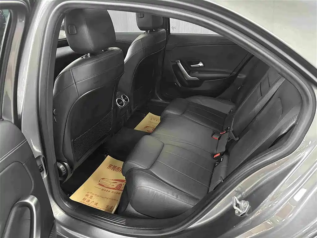 Mercedes-Benz A-Class 2021 — фото 8