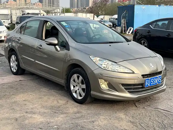 Peugeot 408 2013