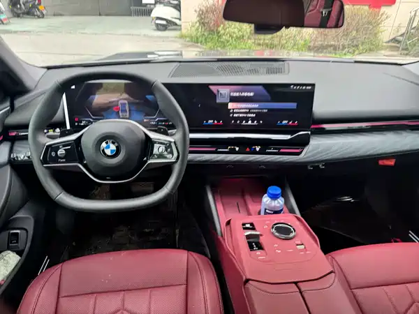 BMW 5 Series 2025