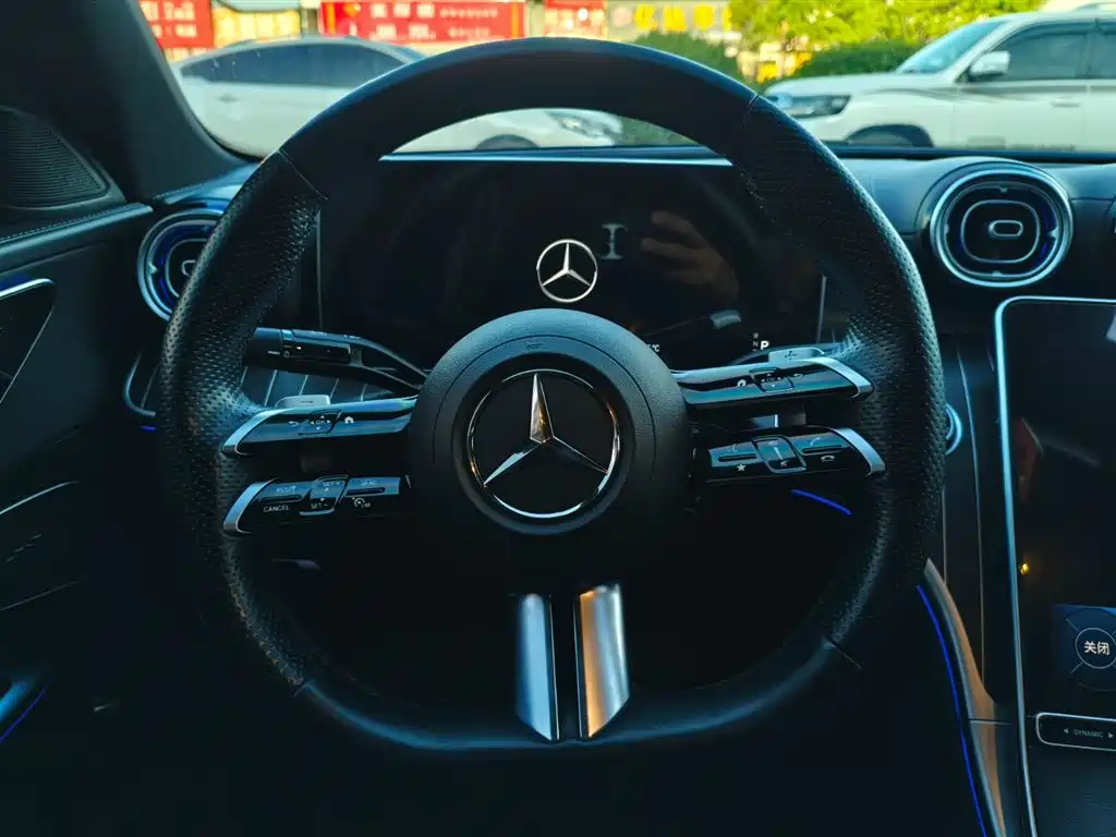 Mercedes-Benz C-Class 2023 — фото 10