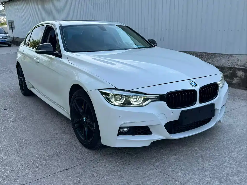 BMW 3 Series 2018 — фото 3
