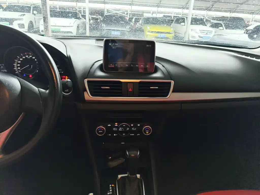 Mazda 3 Angkesela 2016 — фото 13