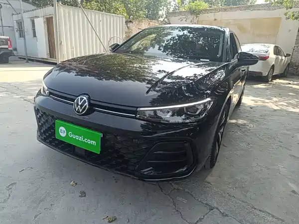 Volkswagen Passat 2024