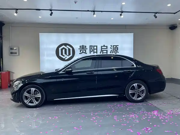 Mercedes-Benz C-Class 2020