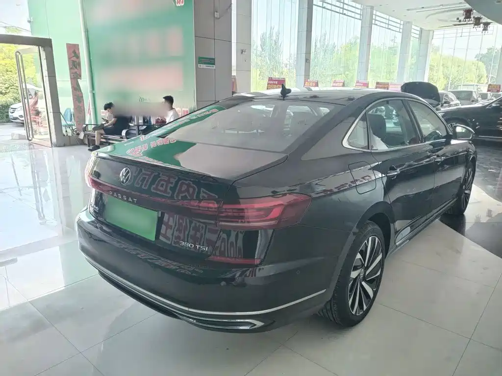 Volkswagen Passat 2022