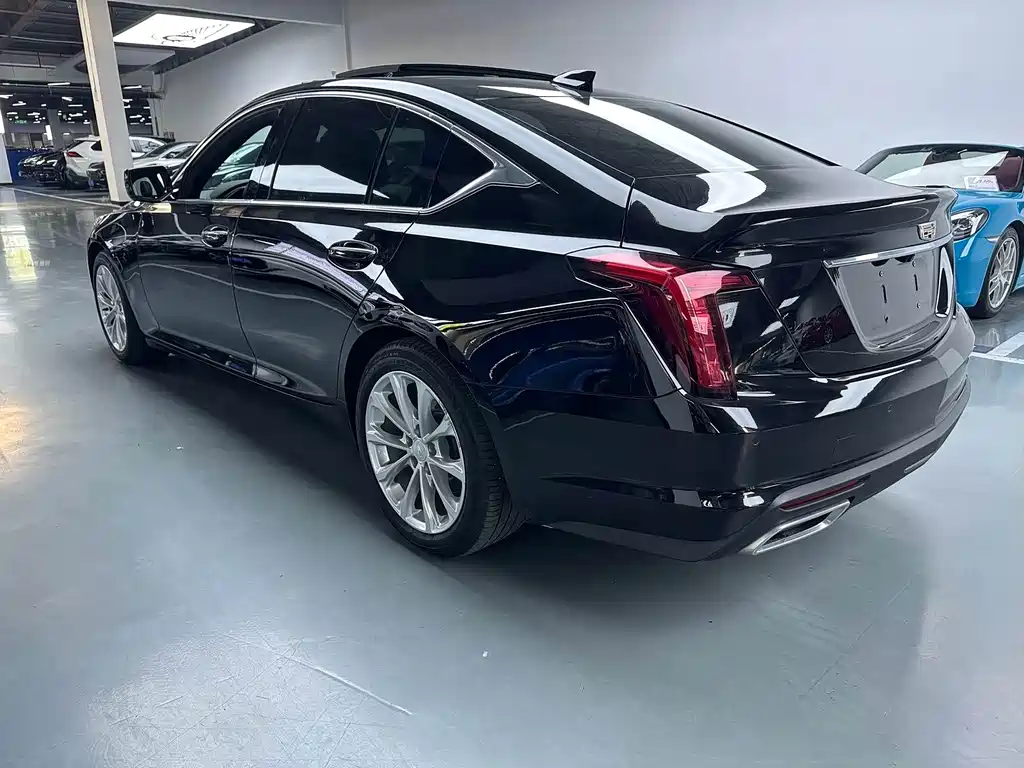 Cadillac CT5 2022 — фото 19