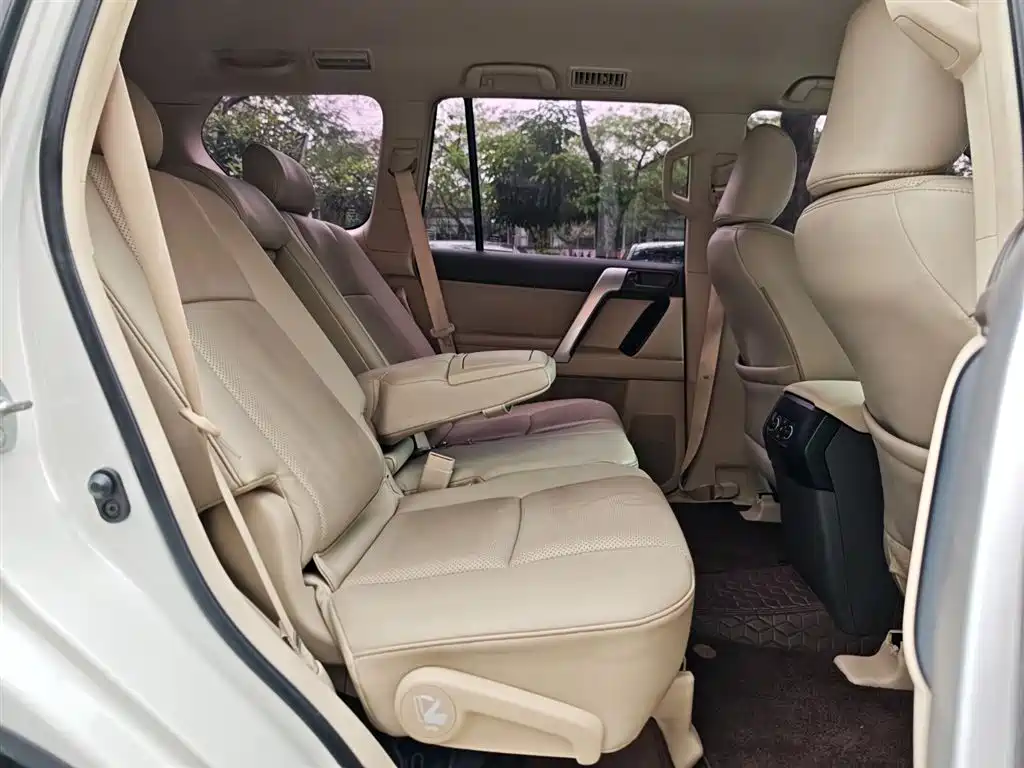 Toyota Prado 2019 — фото 24