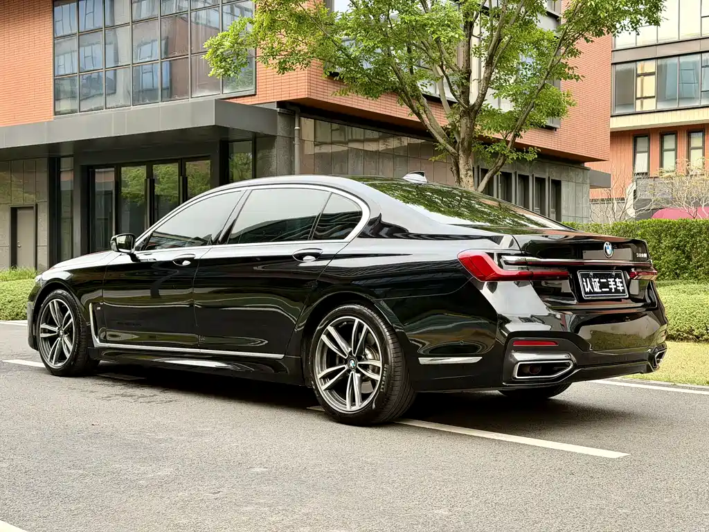 BMW 7 Series 2020 — фото 13