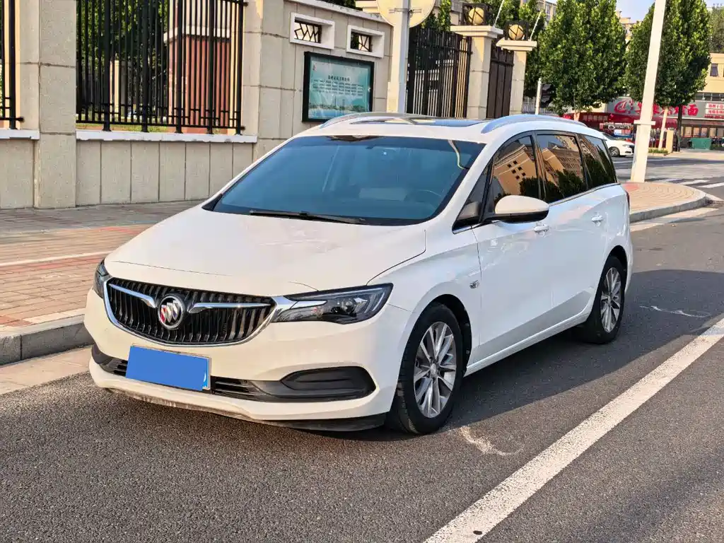 Buick GL6 2022 — фото 1