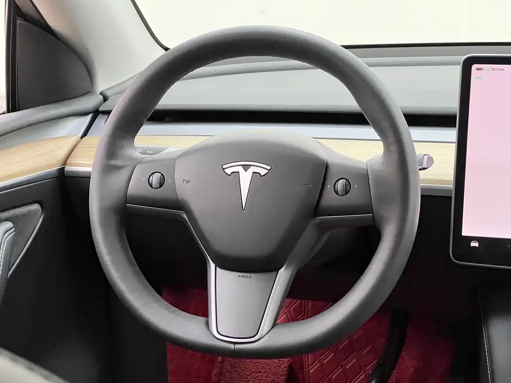 Tesla Model Y 2023 — фото 27
