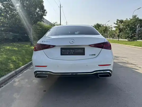 Mercedes-Benz C-Class 2025