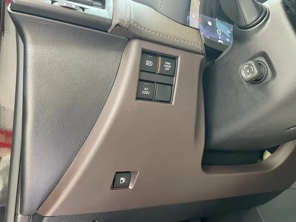 Toyota Vellfire 2024 — фото 35