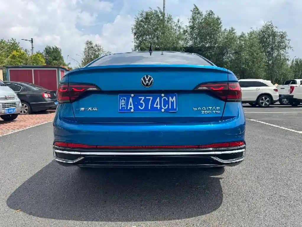 Volkswagen Sagitar 2022