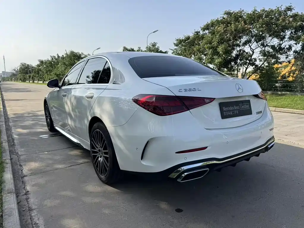Mercedes-Benz C-Class 2025