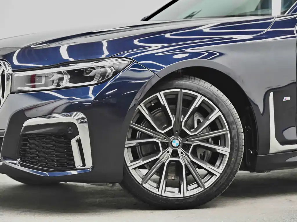 BMW 7 Series 2019 — фото 14