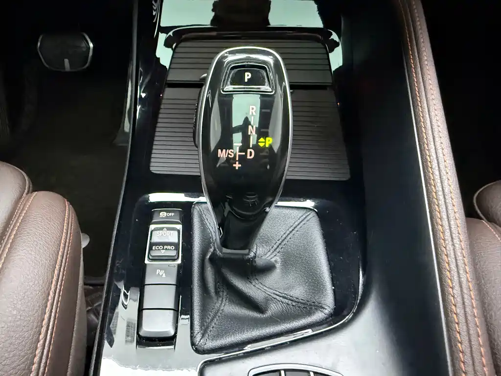 BMW X2 2021 — фото 11
