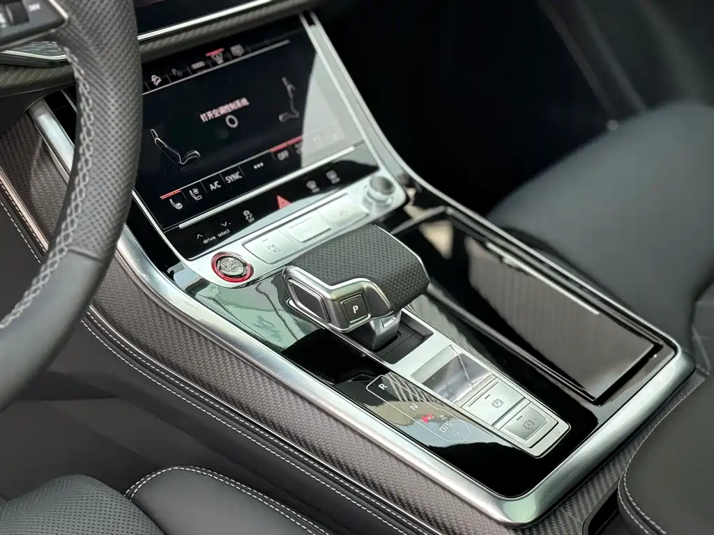 Audi SQ7 2025 — фото 14