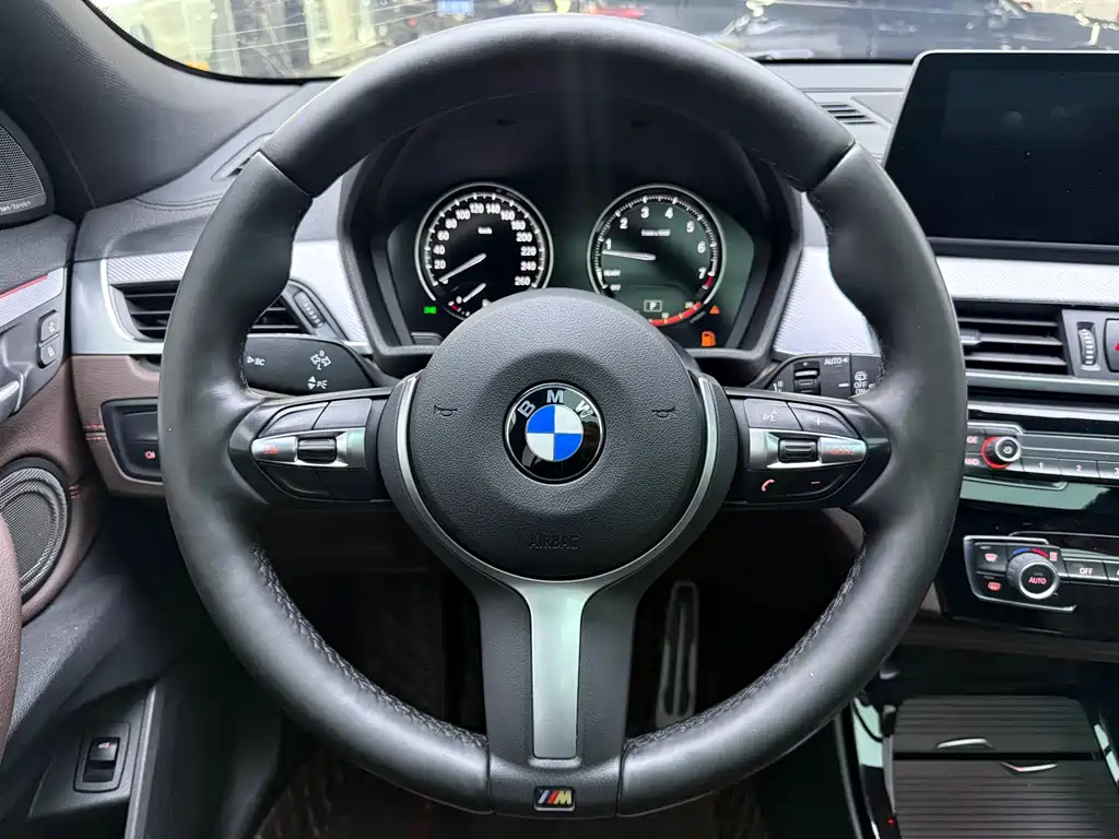BMW X2 2021 — фото 10
