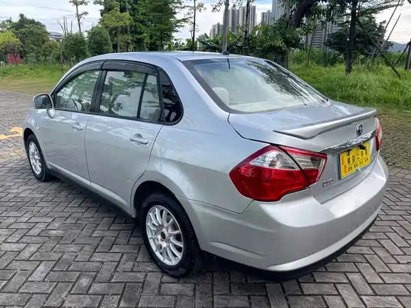Venucia D50 2016