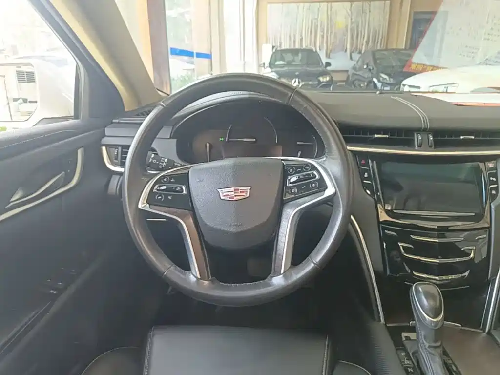 Cadillac XTS 2020 — фото 11