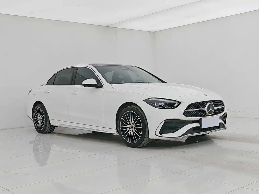 Mercedes-Benz C-Class 2024 — фото 18