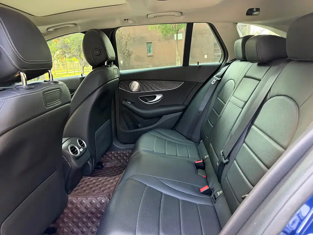 Mercedes-Benz C-Class 2020