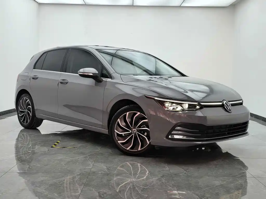 Volkswagen Golf 2022