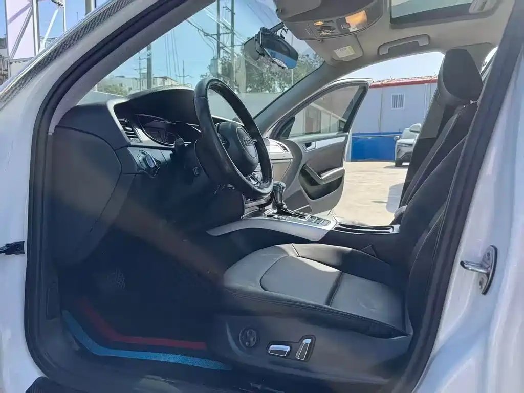 Audi A4L 2015