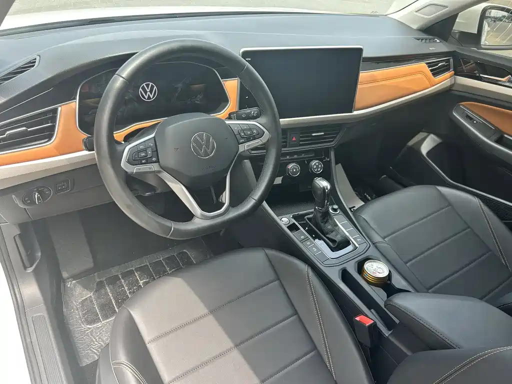 Volkswagen Bora 2024