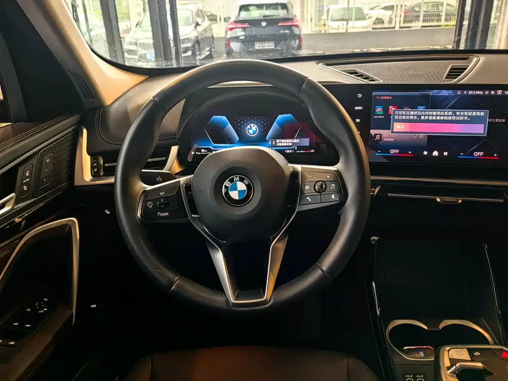 BMW X1 2024 — фото 8