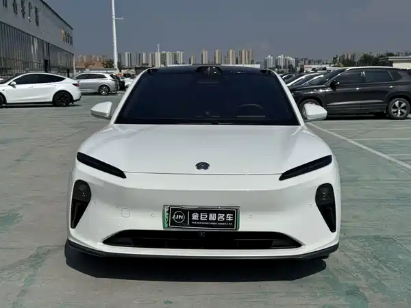 NIO ET5T 2025