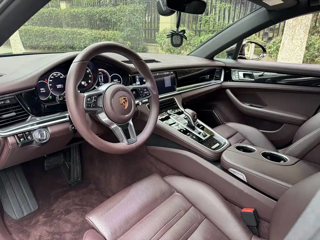 Porsche Panamera 2018 — фото 6