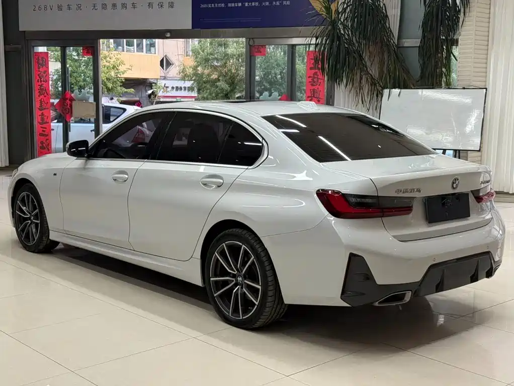 BMW 3 Series 2023
