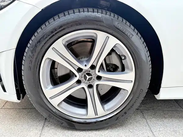 Mercedes-Benz C-Class 2020