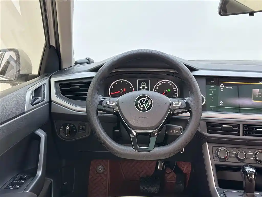 Volkswagen Polo 2021 — фото 17
