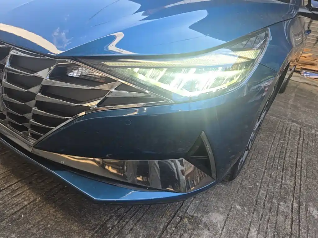 Hyundai Elantra 2022 — фото 24