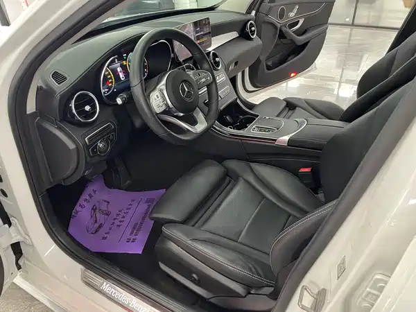 Mercedes-Benz C-Class 2020