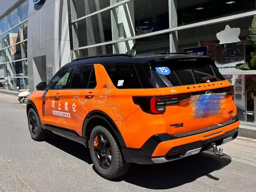 Ford Explorer 2024 — фото 10