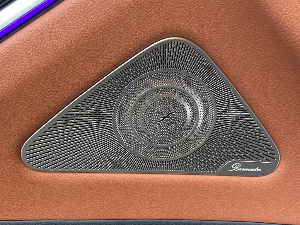 Mercedes-Benz Maybach S-Class 2023 — фото 11