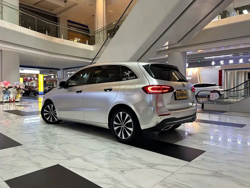 Mercedes-Benz B-Class 2021