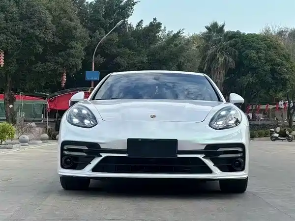 Porsche Panamera 2016