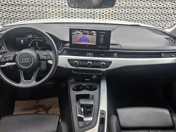 Audi A4L 2023