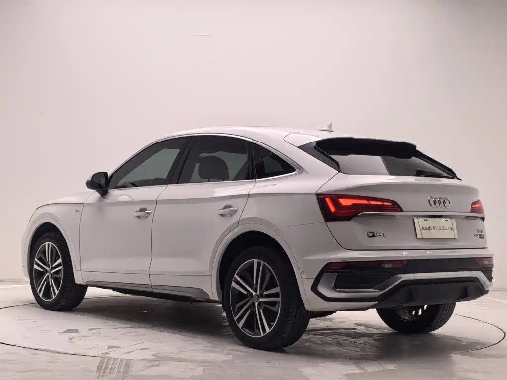 Audi Q5L Sportback 2021 — фото 6