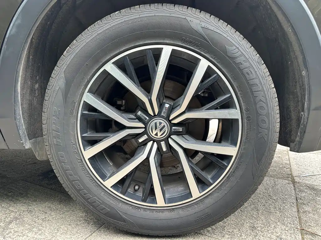Volkswagen Tiguan L 2018 — фото 19