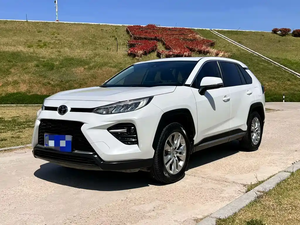 Toyota Wildlander 2021 — фото 1